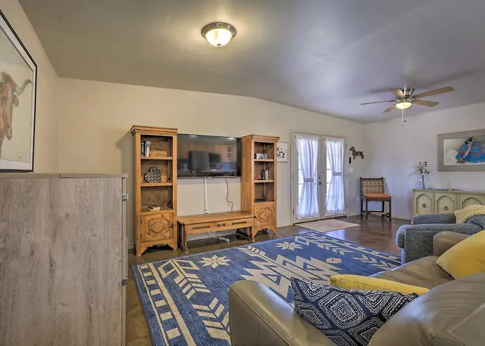 Retreat With Pool, And Rooftop Views! *