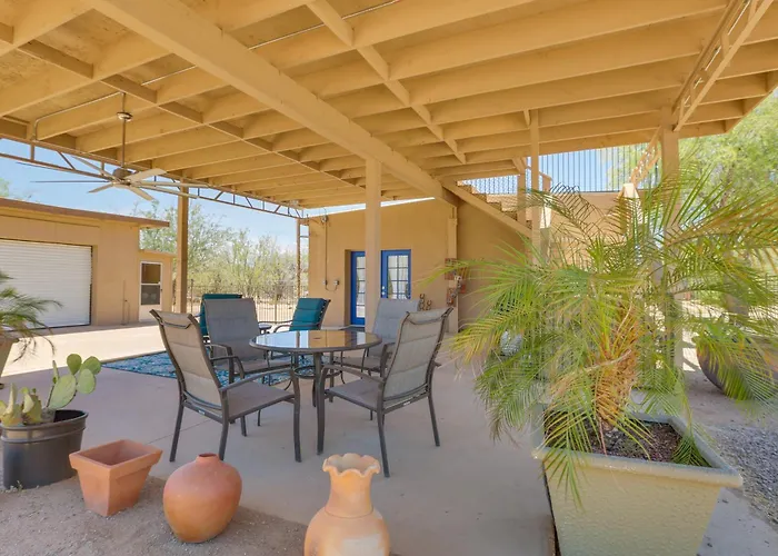 Retreat With Pool, And Rooftop Views! *